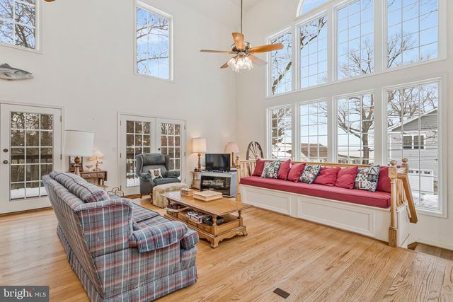 852 BAY FRONT AVE, North Beach, MD 20714