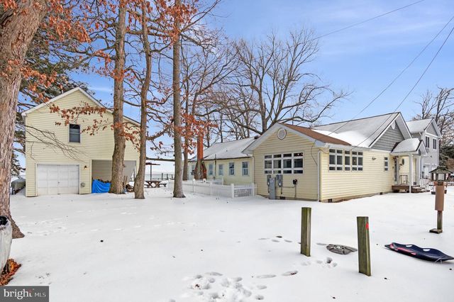 852 BAY FRONT AVE, North Beach, MD 20714