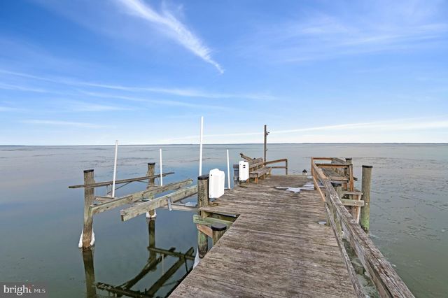 852 BAY FRONT AVE, North Beach, MD 20714