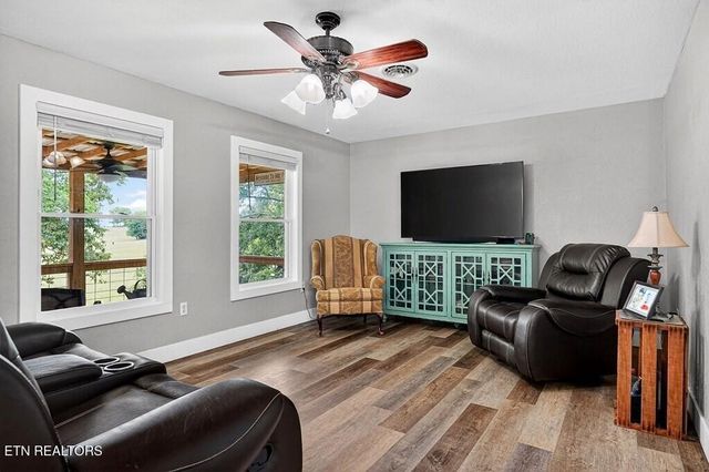 211 Arizona Lane, Walling, TN 38587