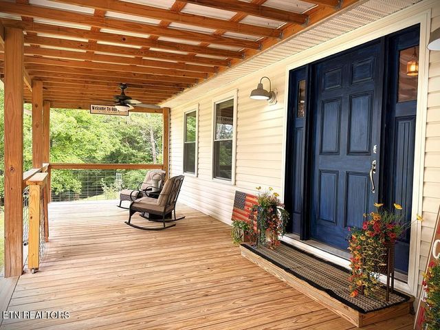 211 Arizona Lane, Walling, TN 38587