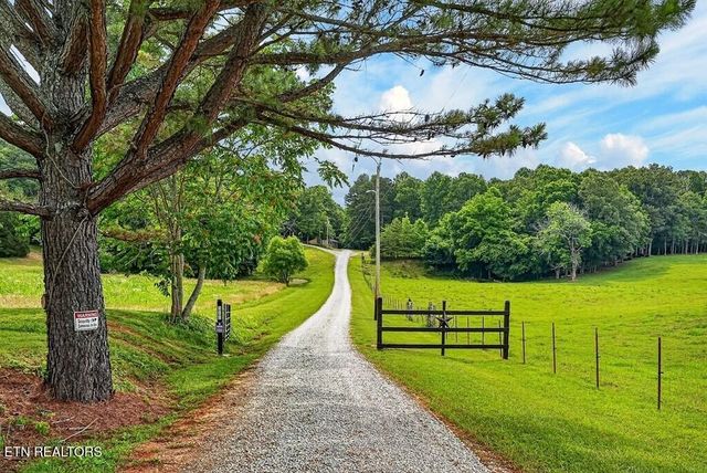 211 Arizona Lane, Walling, TN 38587
