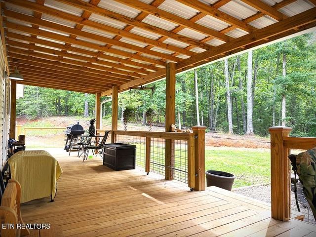 211 Arizona Lane, Walling, TN 38587