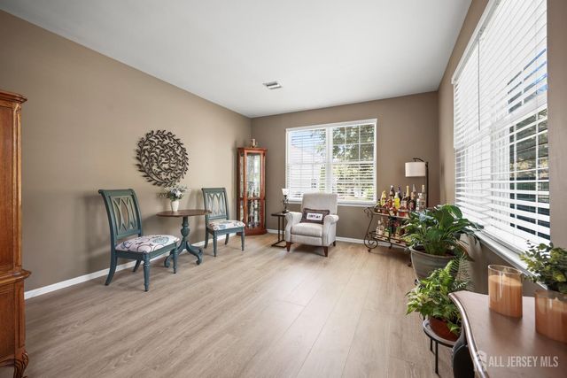 28 Sand Hill Court, Jamesburg, NJ 08831