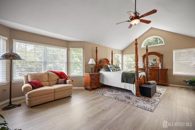 28 Sand Hill Court, Jamesburg, NJ 08831