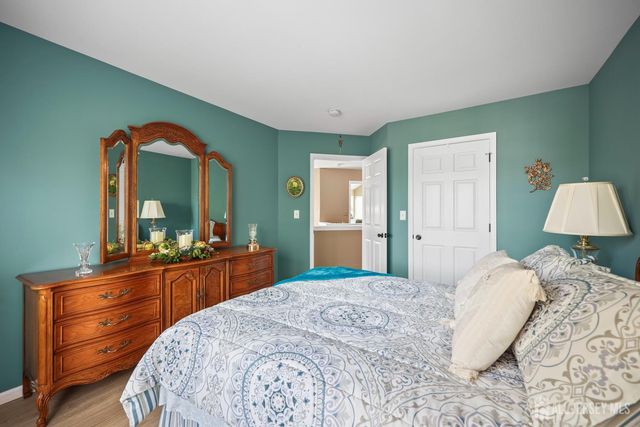 28 Sand Hill Court, Jamesburg, NJ 08831