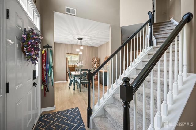 28 Sand Hill Court, Jamesburg, NJ 08831