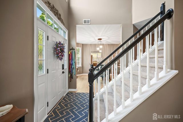 28 Sand Hill Court, Jamesburg, NJ 08831
