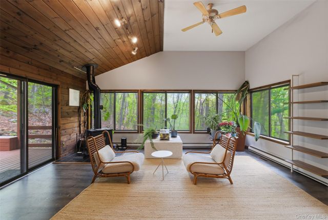 8 Upper Shad Road, Pound Ridge, NY 10576