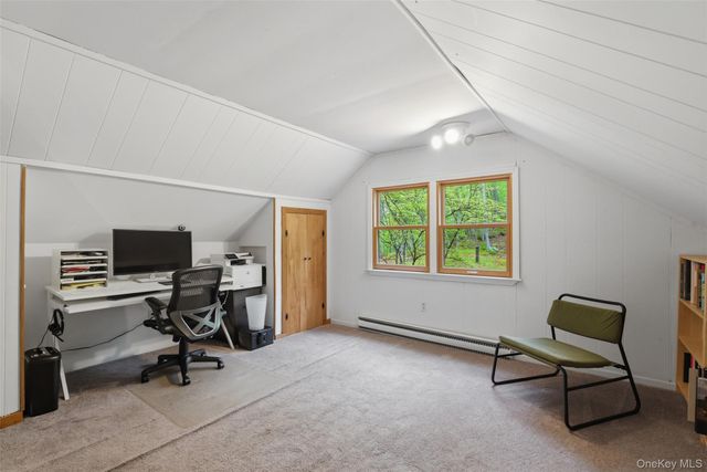 8 Upper Shad Road, Pound Ridge, NY 10576