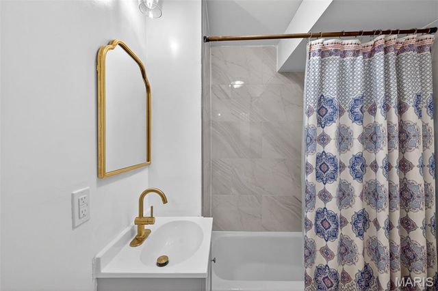 1723 Tabitite Drive, Wentzville, MO 63385