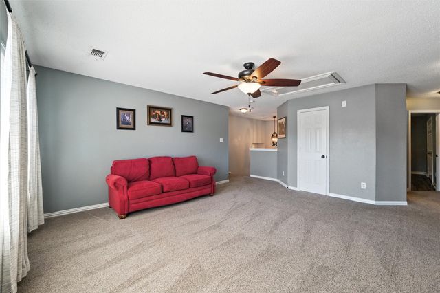 8432 Parkdale Drive, North Richland Hills, TX 76182