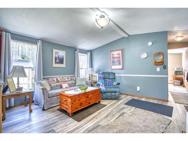 605 W 57th St 20, Loveland, CO 80538