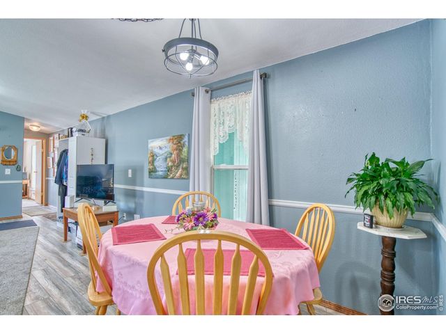 605 W 57th St 20, Loveland, CO 80538