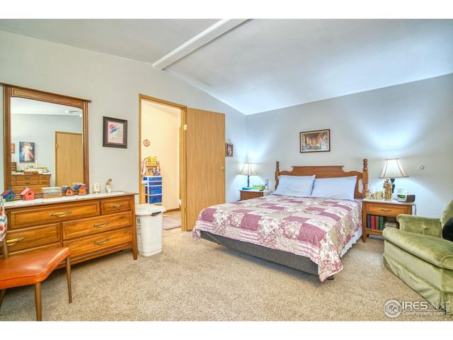 605 W 57th St 20, Loveland, CO 80538