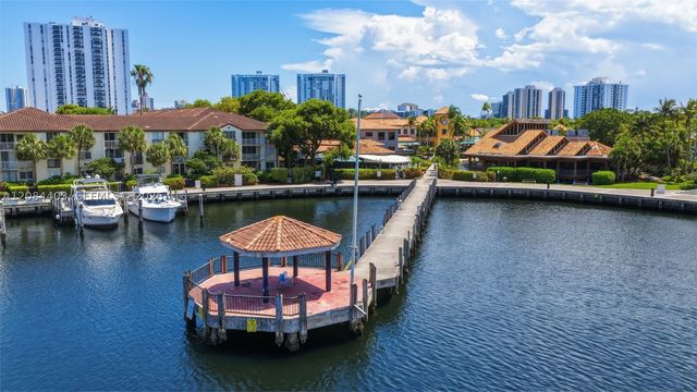 3601 NE 207th St N 51, Aventura, FL 33180