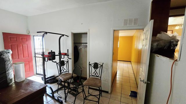 1330 S PARKWAY AVE E, Memphis, TN 38106