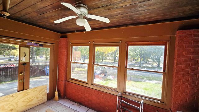 1330 S PARKWAY AVE E, Memphis, TN 38106