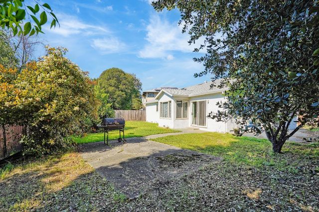 2363 Oceanic Ct, Fairfield, CA 94533