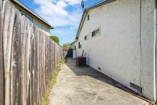 2363 Oceanic Ct, Fairfield, CA 94533