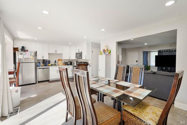 2363 Oceanic Ct, Fairfield, CA 94533