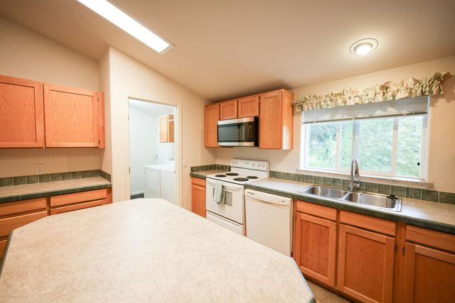 11311 SW Fleming Road, Powell Butte, OR 97753