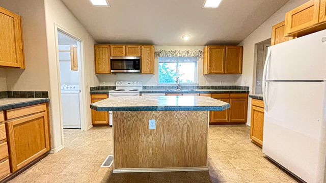 11311 SW Fleming Road, Powell Butte, OR 97753