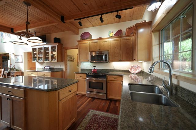 11311 SW Fleming Road, Powell Butte, OR 97753