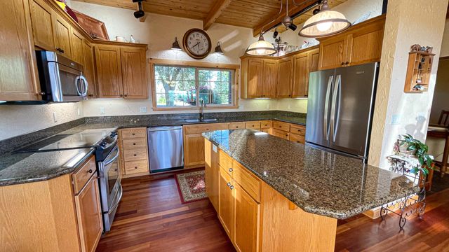 11311 SW Fleming Road, Powell Butte, OR 97753