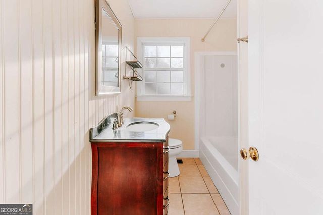 549 Gholston Street, Comer, GA 30629