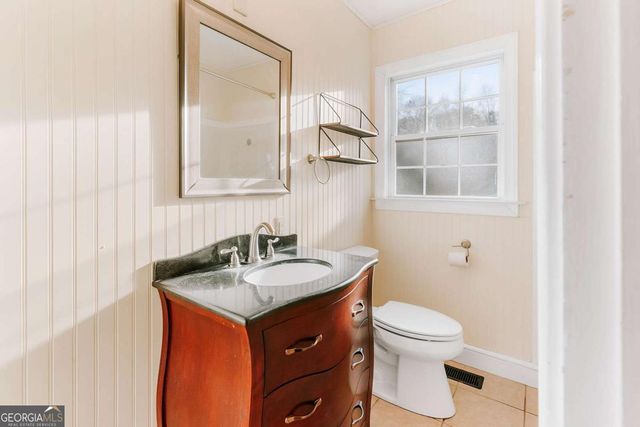 549 Gholston Street, Comer, GA 30629