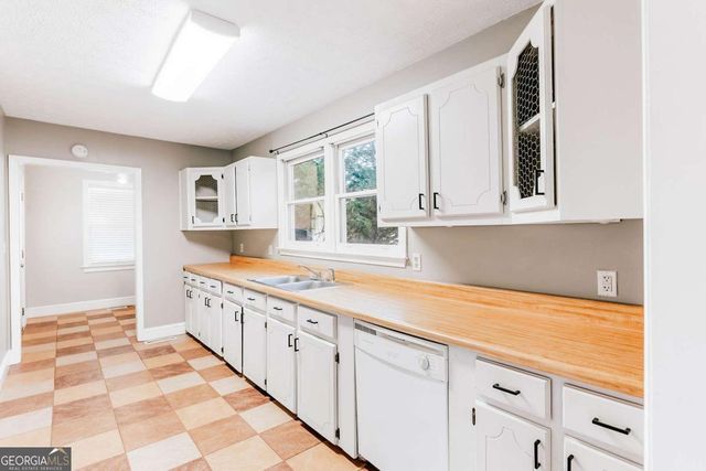 549 Gholston Street, Comer, GA 30629