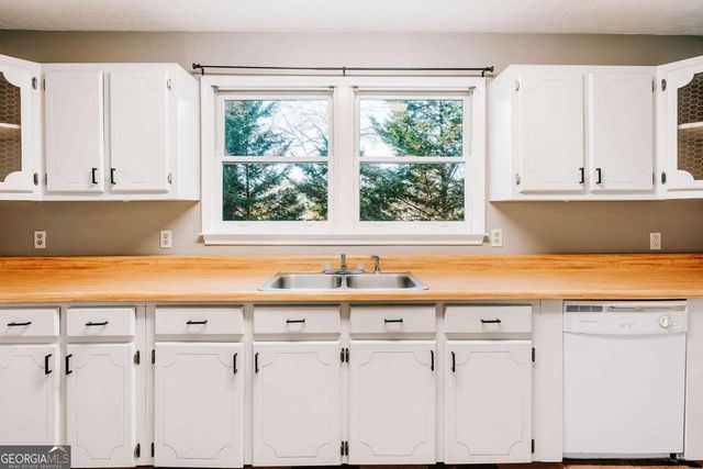 549 Gholston Street, Comer, GA 30629