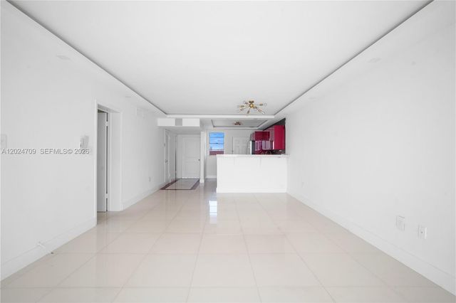 18601 NE 14th Ave 409, Miami, FL 33179