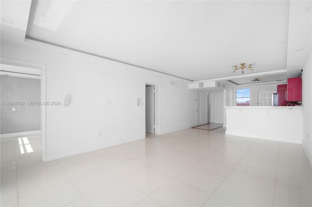 18601 NE 14th Ave 409, Miami, FL 33179