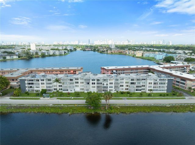 18601 NE 14th Ave 409, Miami, FL 33179