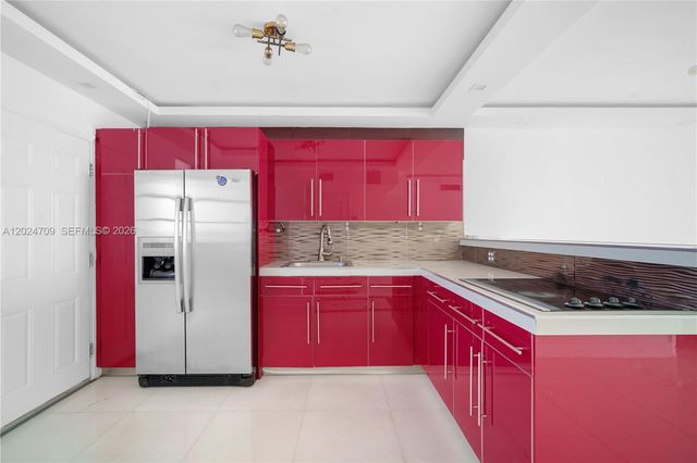 18601 NE 14th Ave 409, Miami, FL 33179