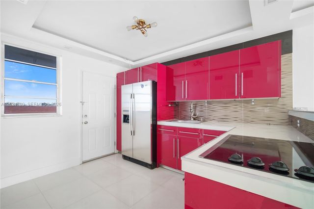 18601 NE 14th Ave 409, Miami, FL 33179
