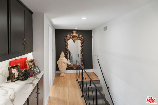 3584 Sepulveda Boulevard, Sherman Oaks, CA 91403