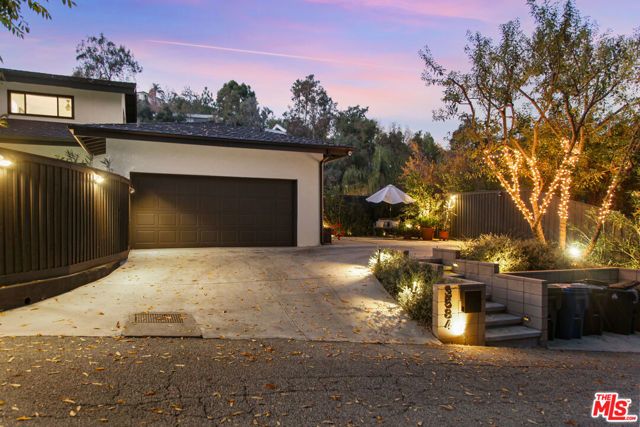 3584 Sepulveda Boulevard, Sherman Oaks, CA 91403
