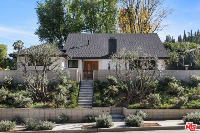 3584 Sepulveda Boulevard, Sherman Oaks, CA 91403
