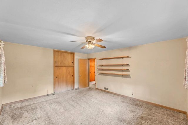 2300 Kevenauer DRIVE, Brookfield, WI 53005