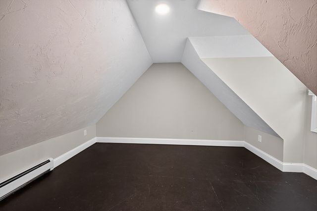 12 State Rd 2E, Plymouth, MA 02360