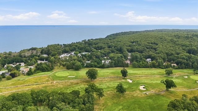 12 State Rd 2E, Plymouth, MA 02360