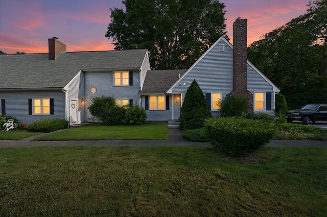 12 State Rd 2E, Plymouth, MA 02360