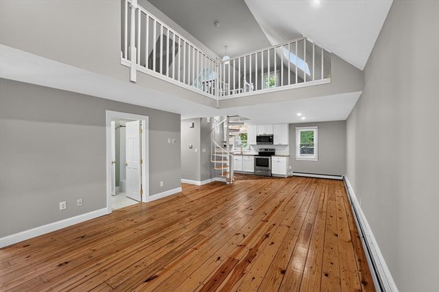12 State Rd 2E, Plymouth, MA 02360