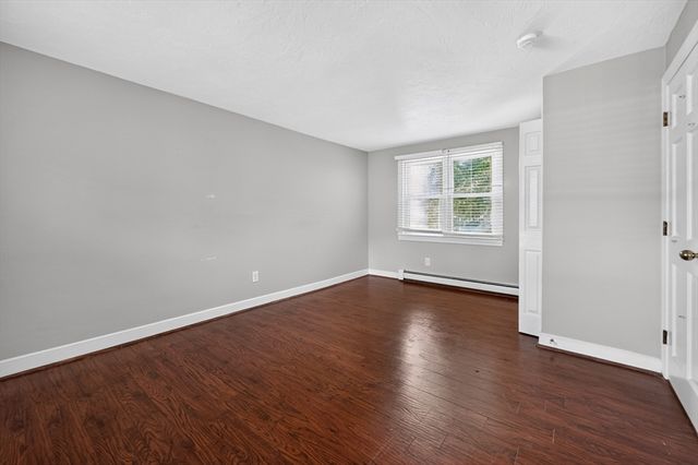 12 State Rd 2E, Plymouth, MA 02360