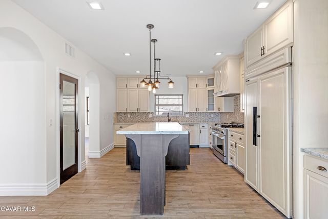 21824 Sunnybrook Drive, Tehachapi, CA 93561