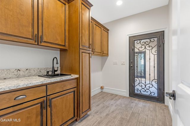 21824 Sunnybrook Drive, Tehachapi, CA 93561
