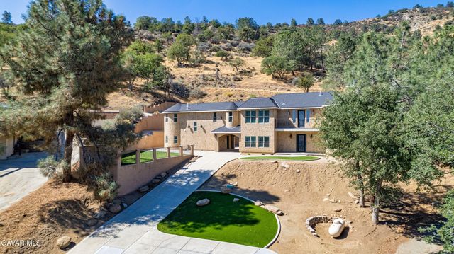 21824 Sunnybrook Drive, Tehachapi, CA 93561
